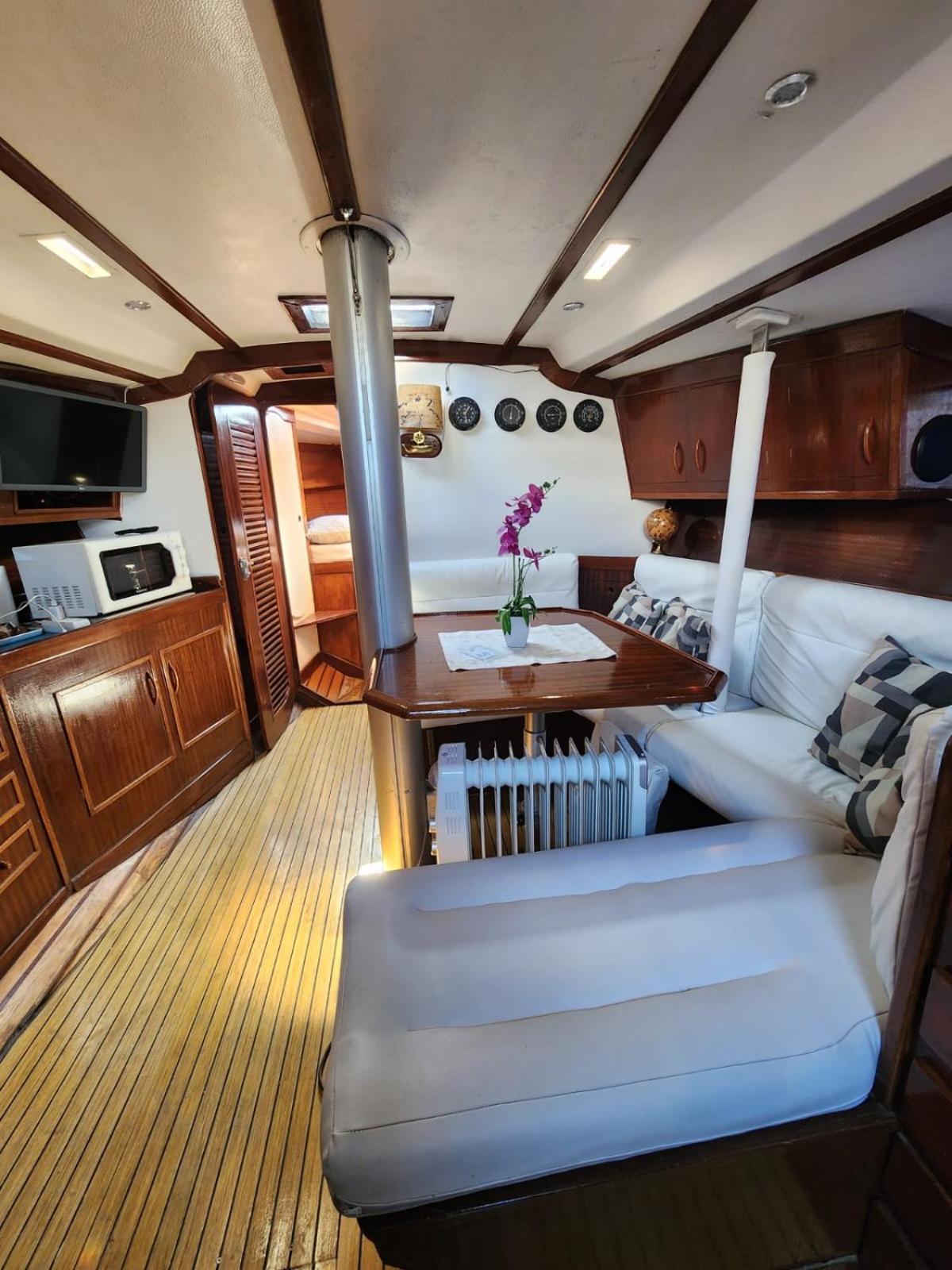 Sailboat Home 바르셀로나 외부 사진