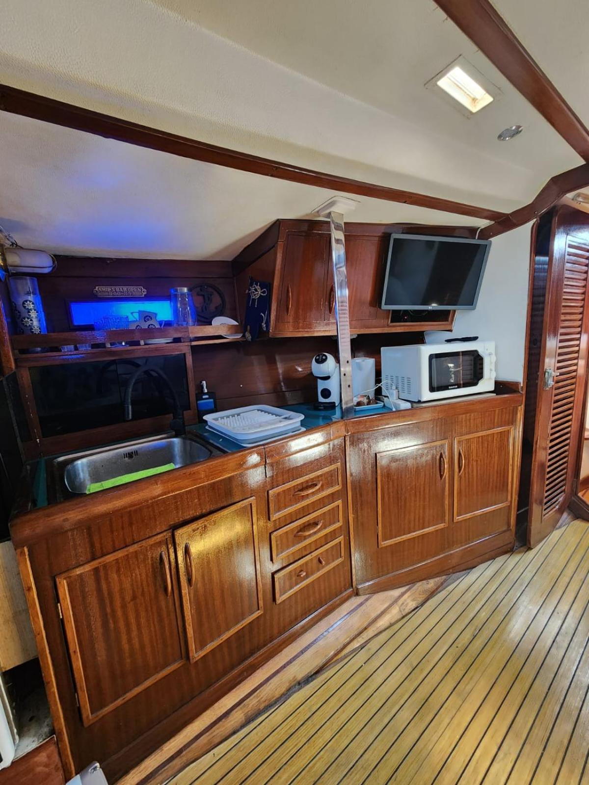 Sailboat Home 바르셀로나 외부 사진