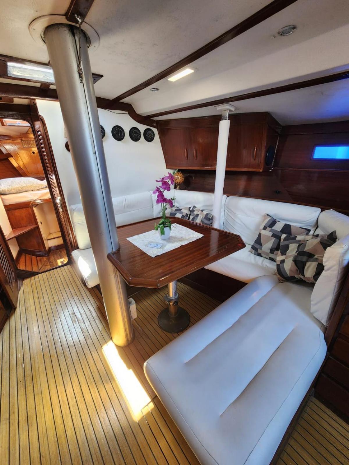 Sailboat Home 바르셀로나 외부 사진