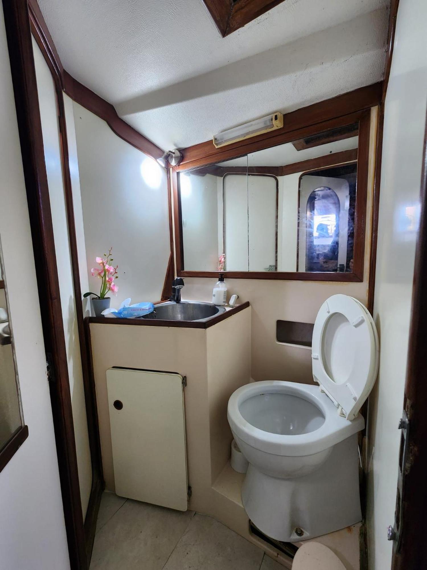 Sailboat Home 바르셀로나 외부 사진